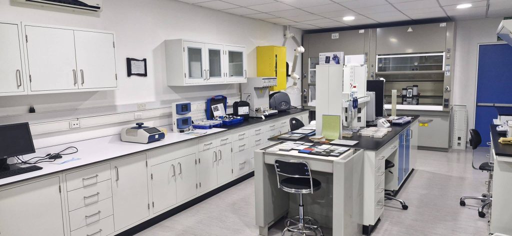 Laboratorio equipado por SAGU